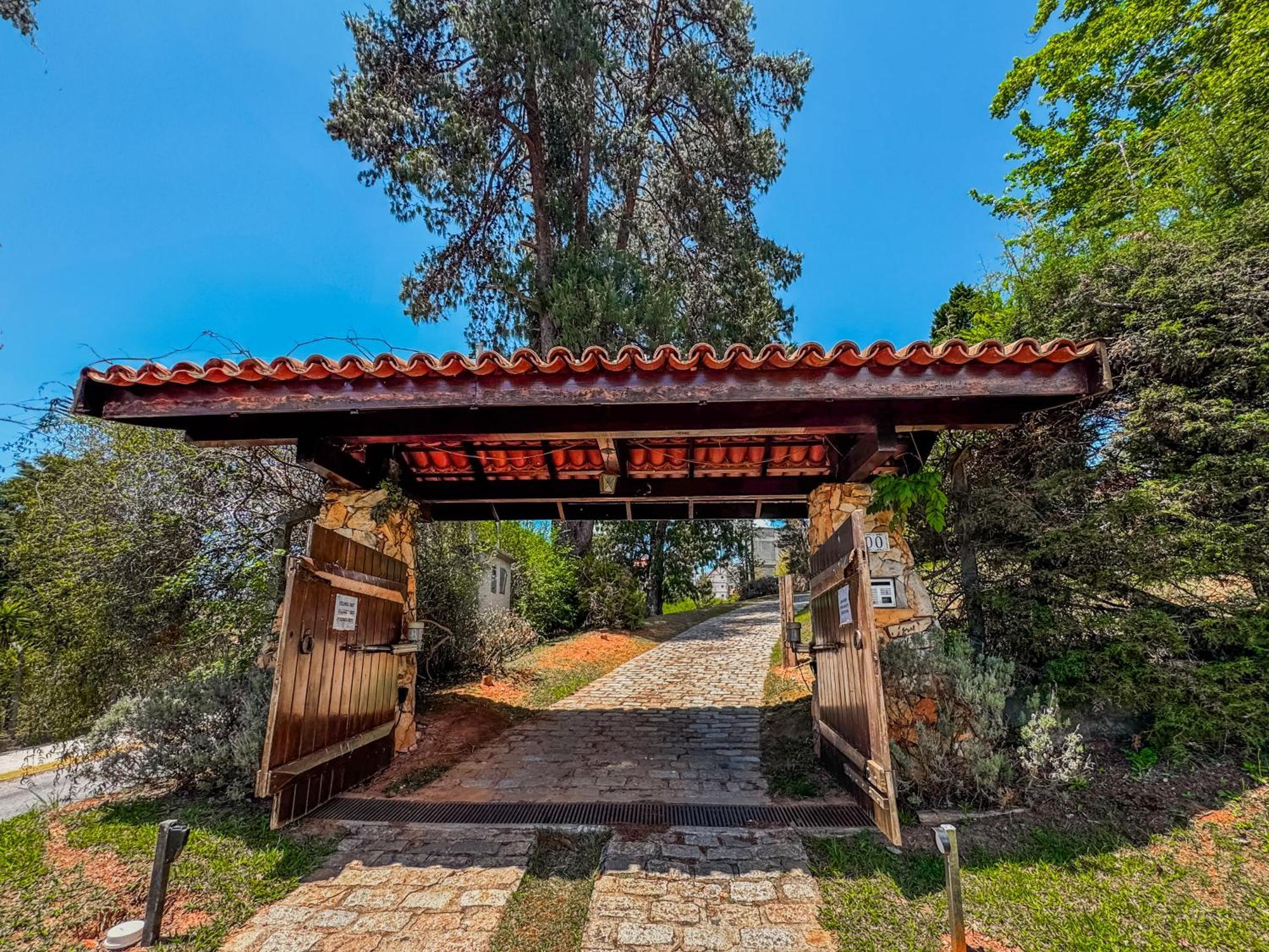 Mansao Nacional Inn Campos do Jordao Luaran gambar