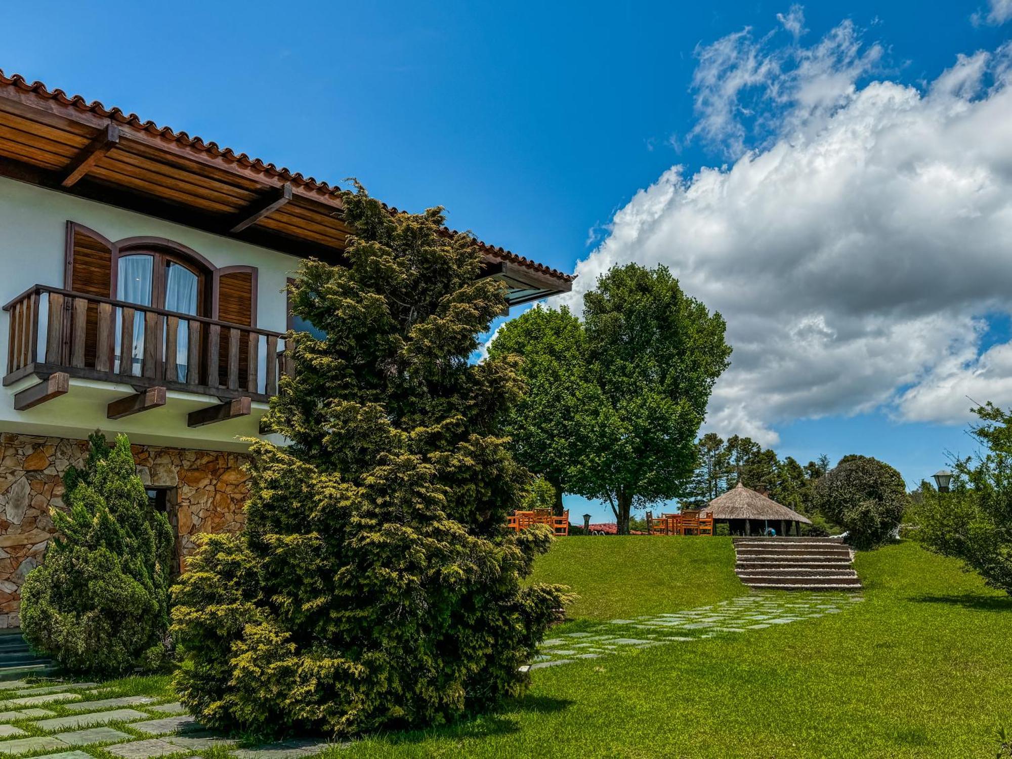 Mansao Nacional Inn Campos do Jordao Luaran gambar