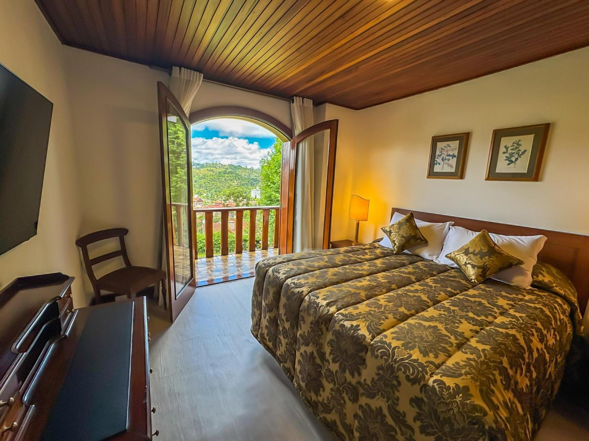 Mansao Nacional Inn Campos do Jordao Luaran gambar