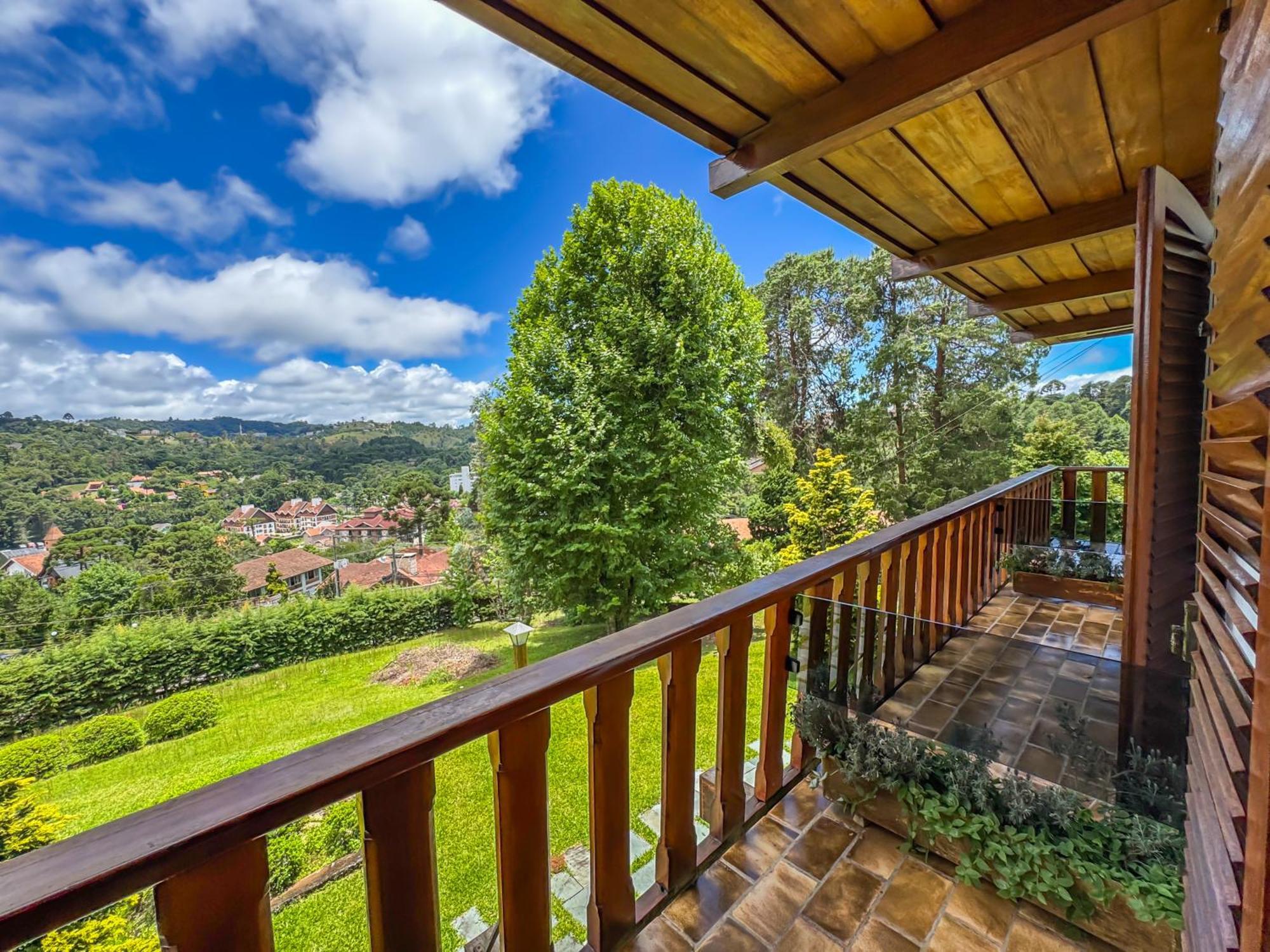Mansao Nacional Inn Campos do Jordao Luaran gambar
