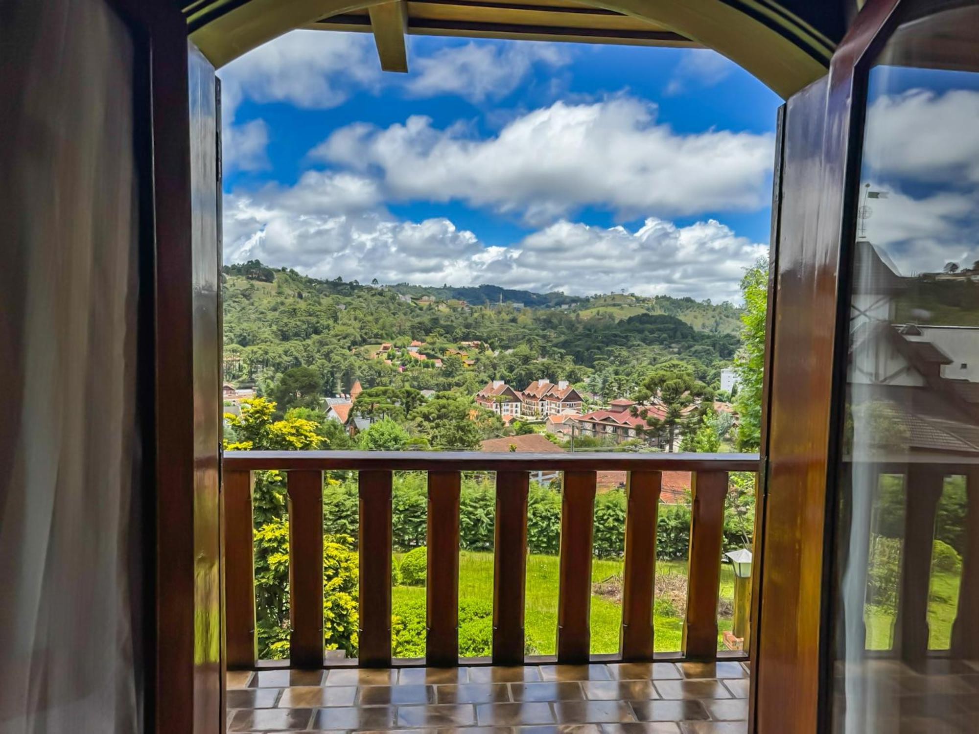 Mansao Nacional Inn Campos do Jordao Luaran gambar