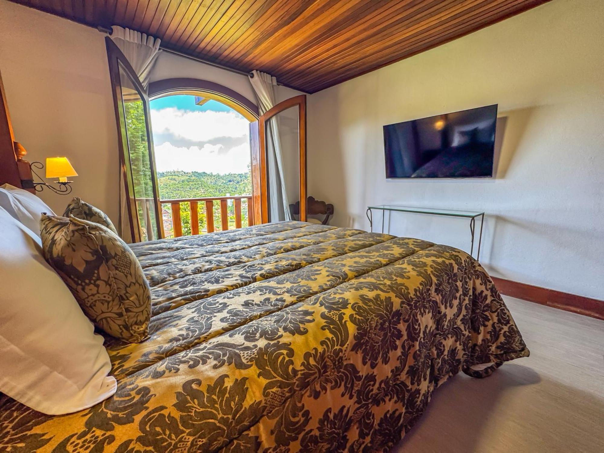 Mansao Nacional Inn Campos do Jordao Luaran gambar