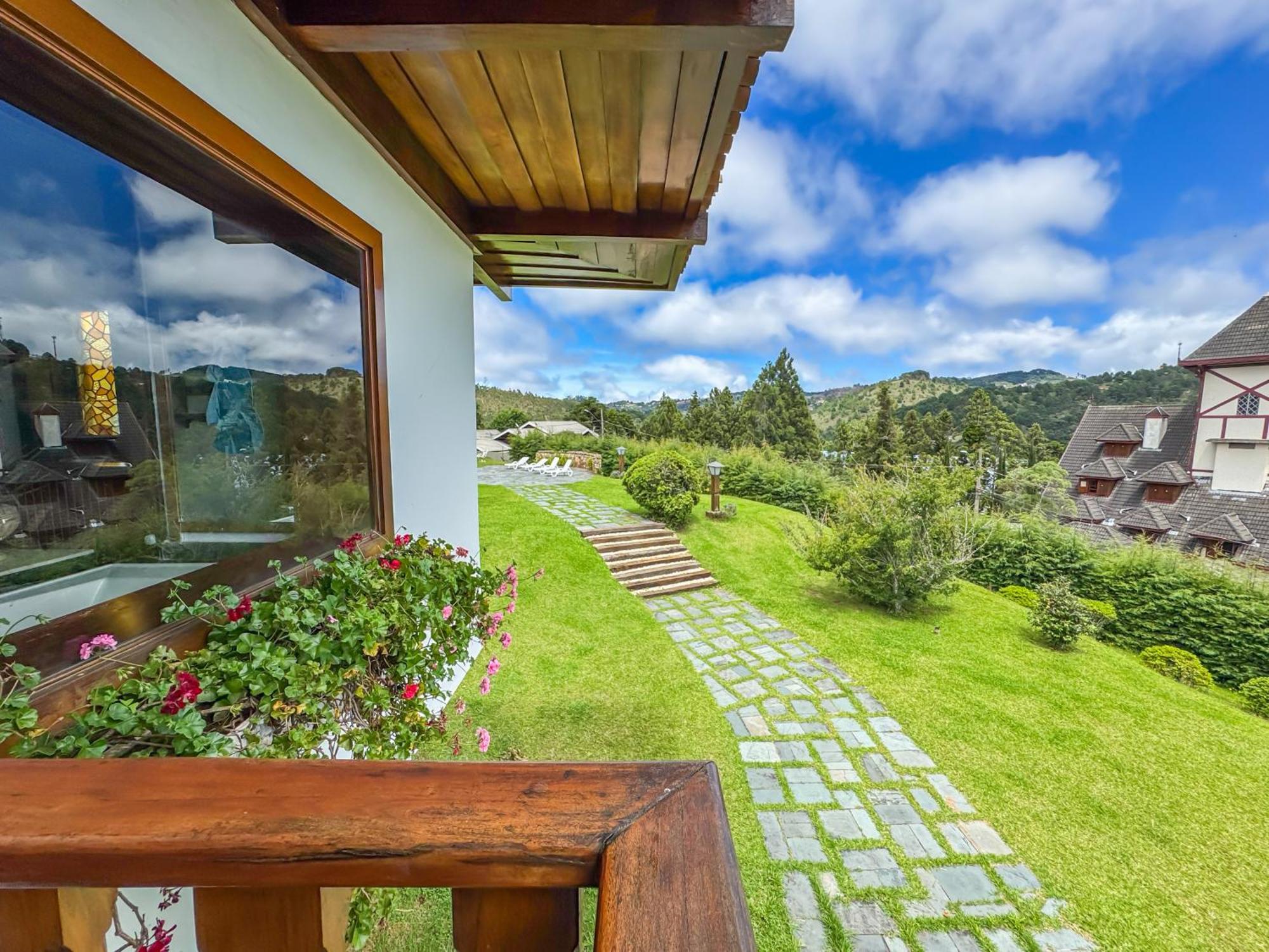 Mansao Nacional Inn Campos do Jordao Luaran gambar