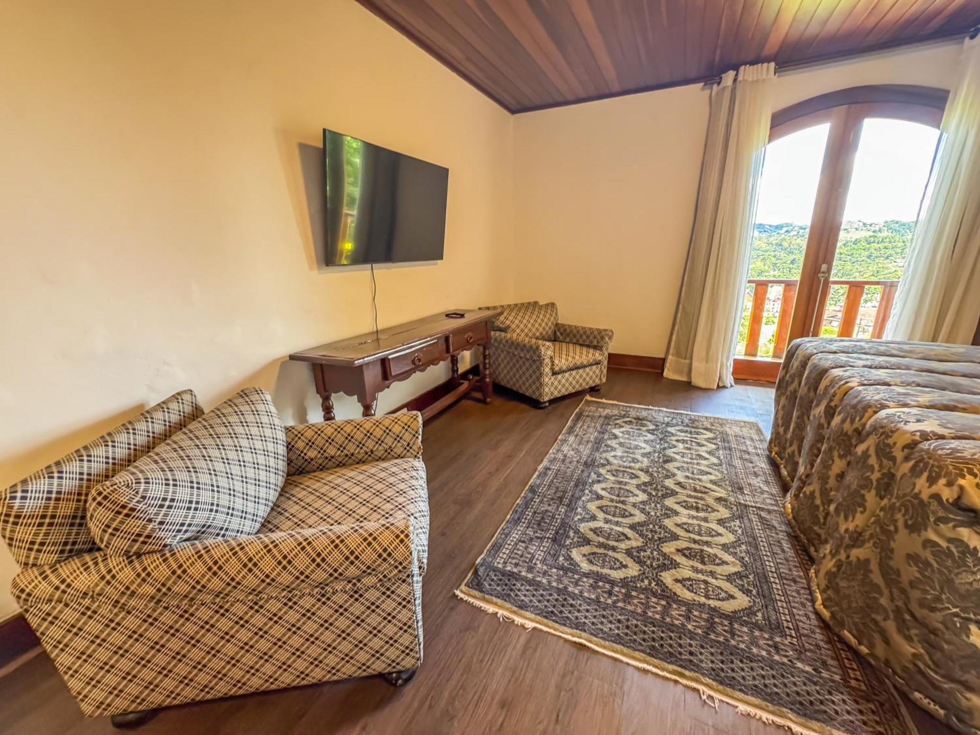 Mansao Nacional Inn Campos do Jordao Luaran gambar